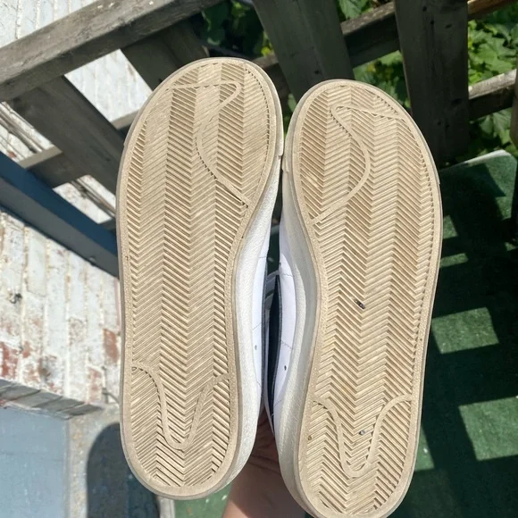 Nike Blazers Women's White and Black High-Top Sneakers - Picture 5 of 8